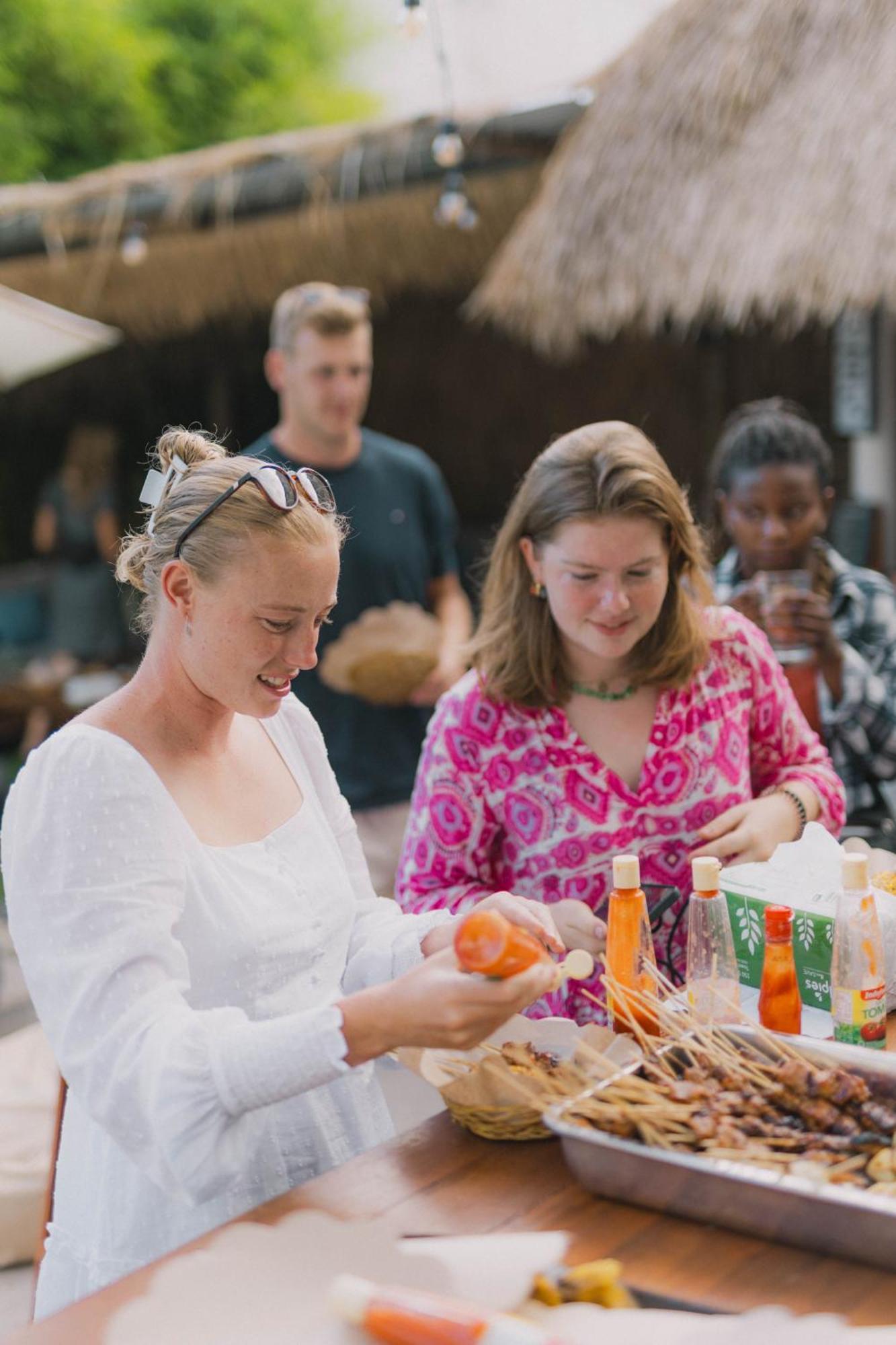 What The Duck Backpackers Canggu Exteriér fotografie