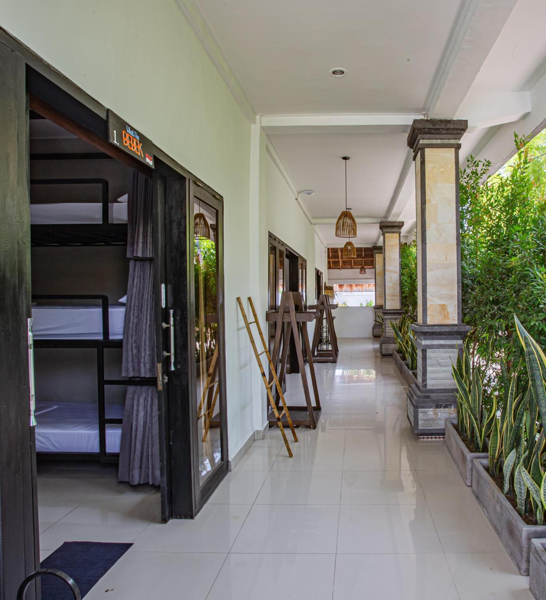 What The Duck Backpackers Canggu Exteriér fotografie