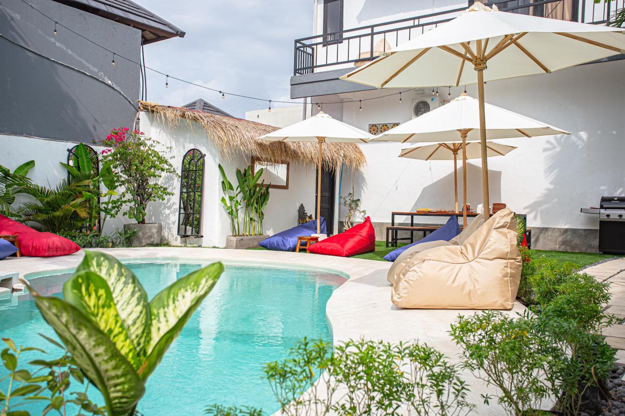 What The Duck Backpackers Canggu Exteriér fotografie