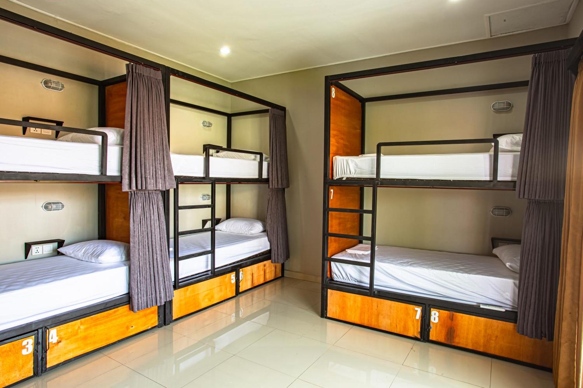 What The Duck Backpackers Canggu Exteriér fotografie