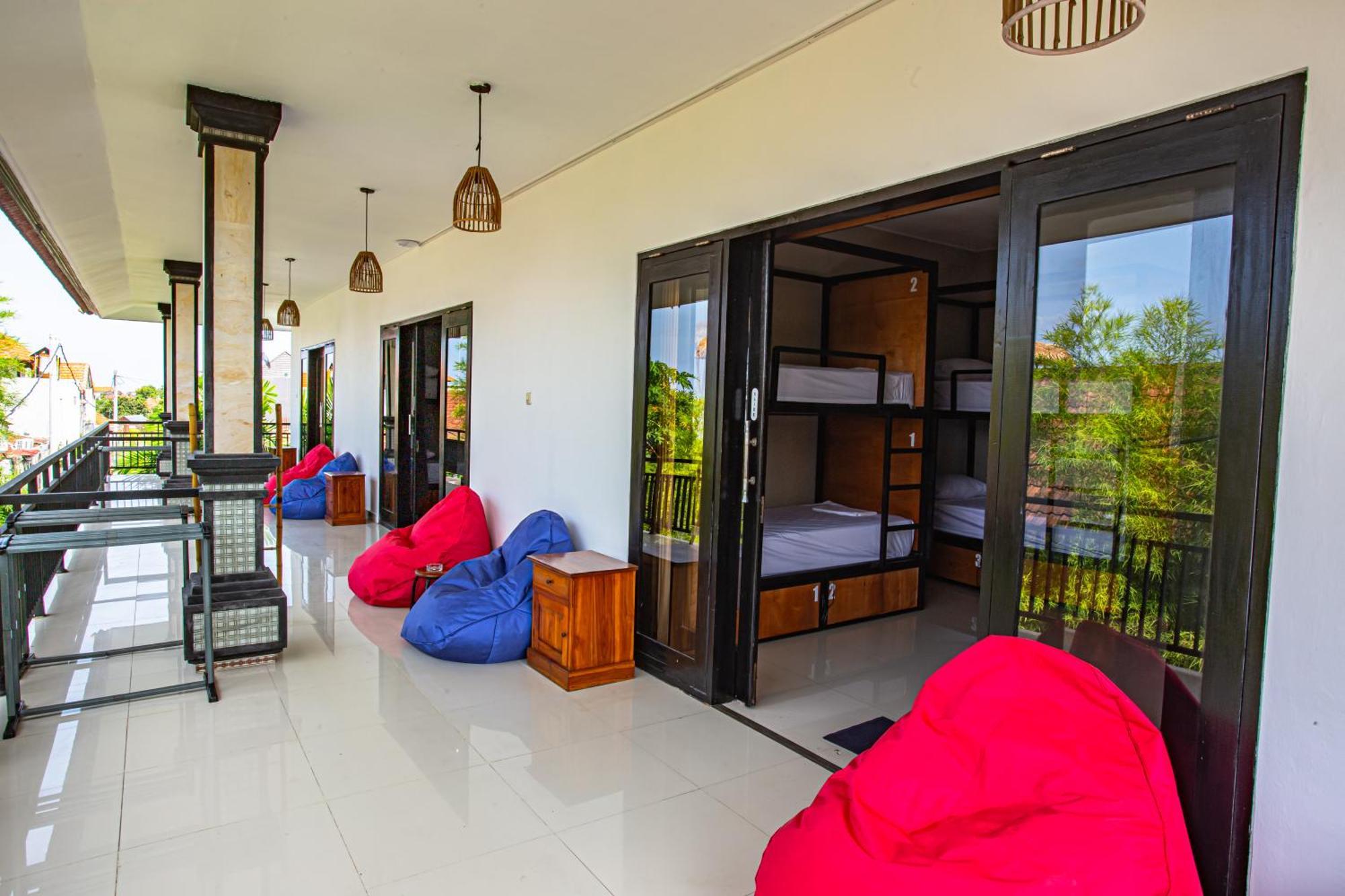 What The Duck Backpackers Canggu Exteriér fotografie