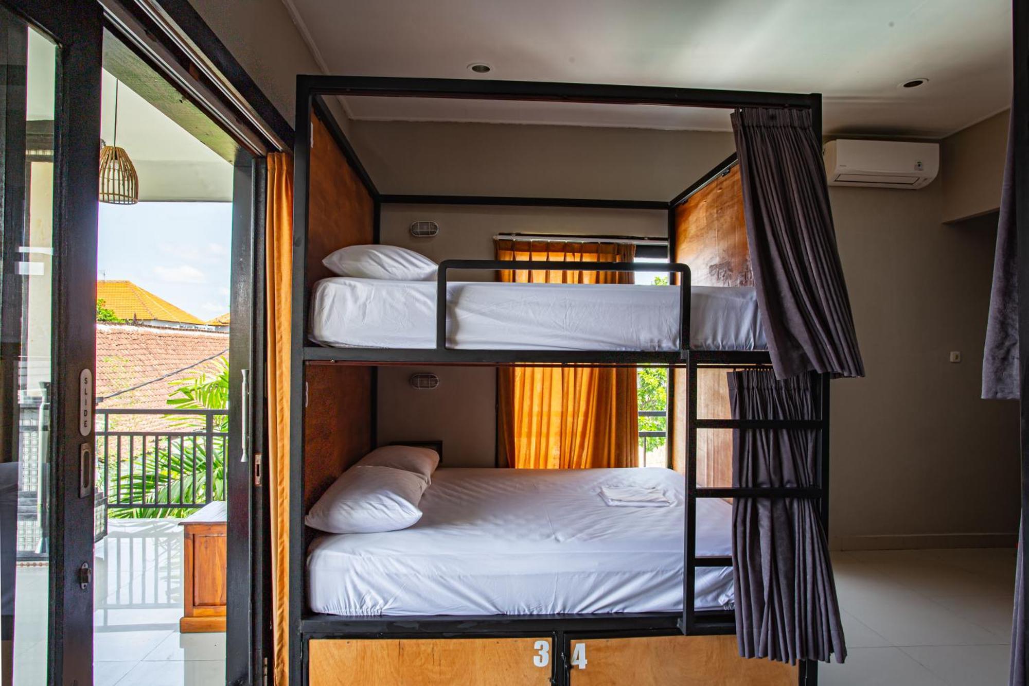What The Duck Backpackers Canggu Exteriér fotografie