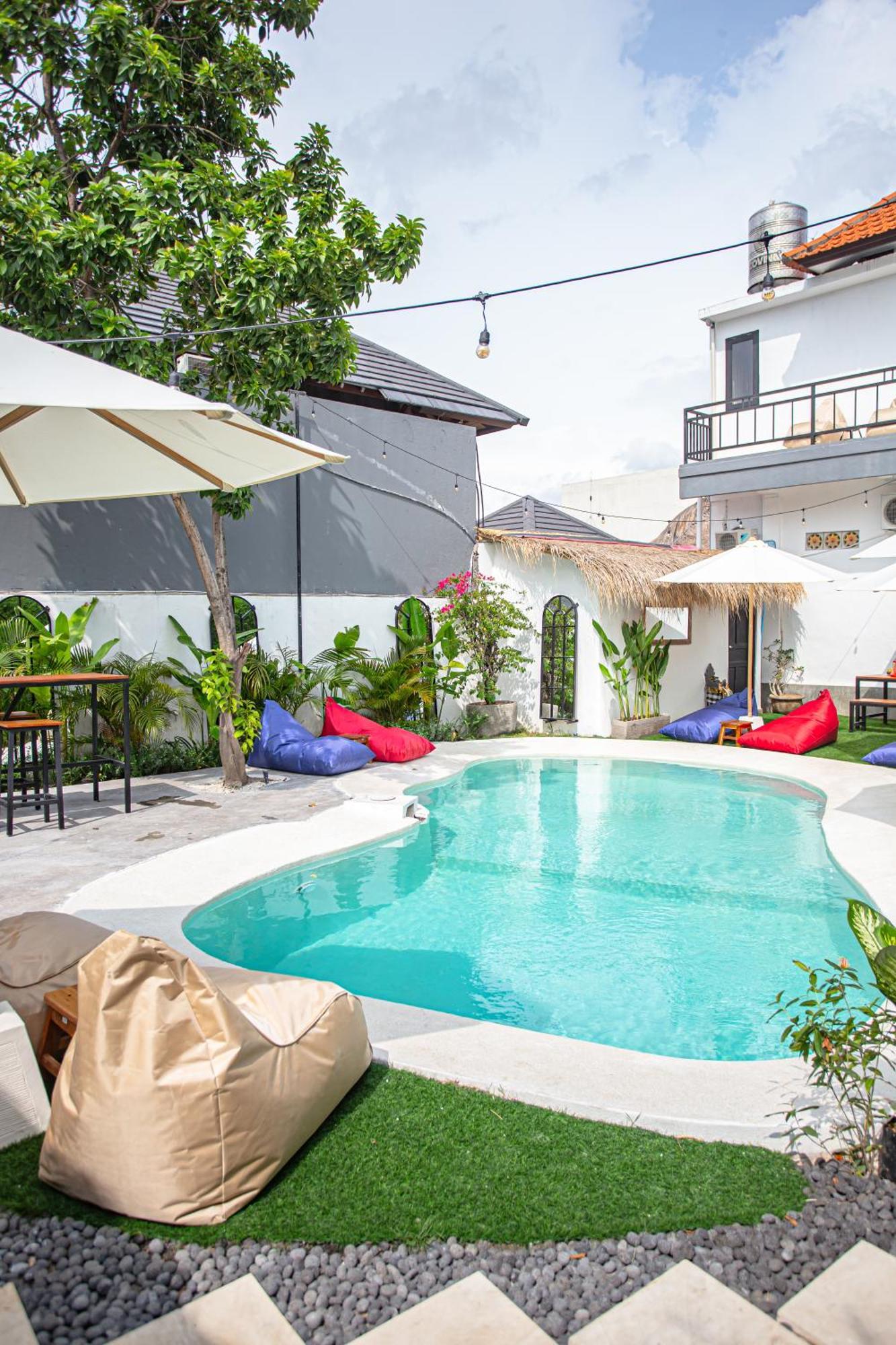 What The Duck Backpackers Canggu Exteriér fotografie